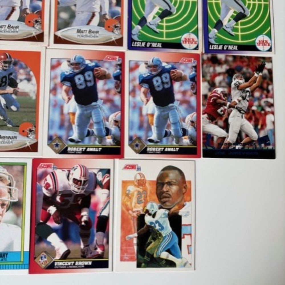 Mixed Lot of 26 Loose Cards Football Trading Cards - Picture 7 of 7